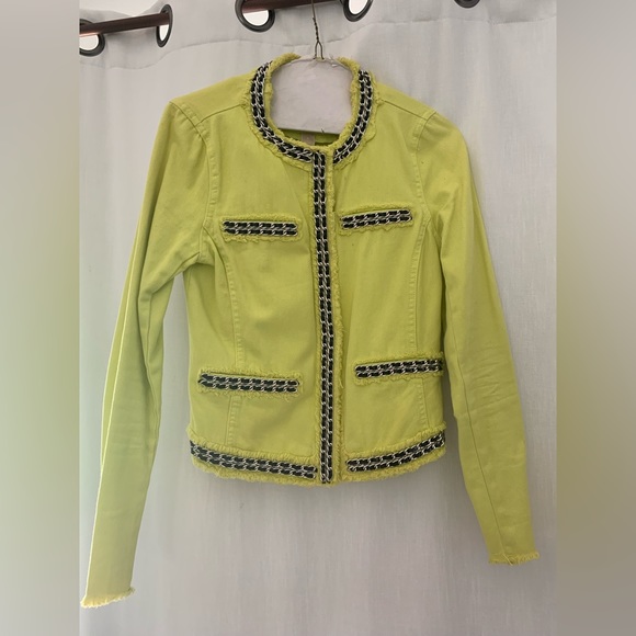 Jacket - Picture 1 of 4